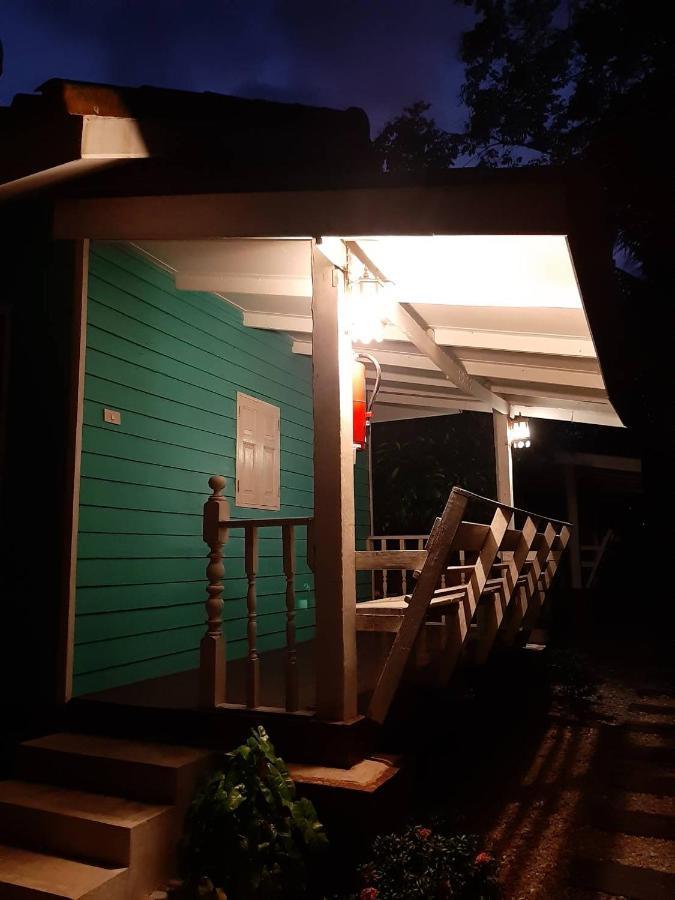Baan Chan Sabai Chanthaburi Bagian luar foto