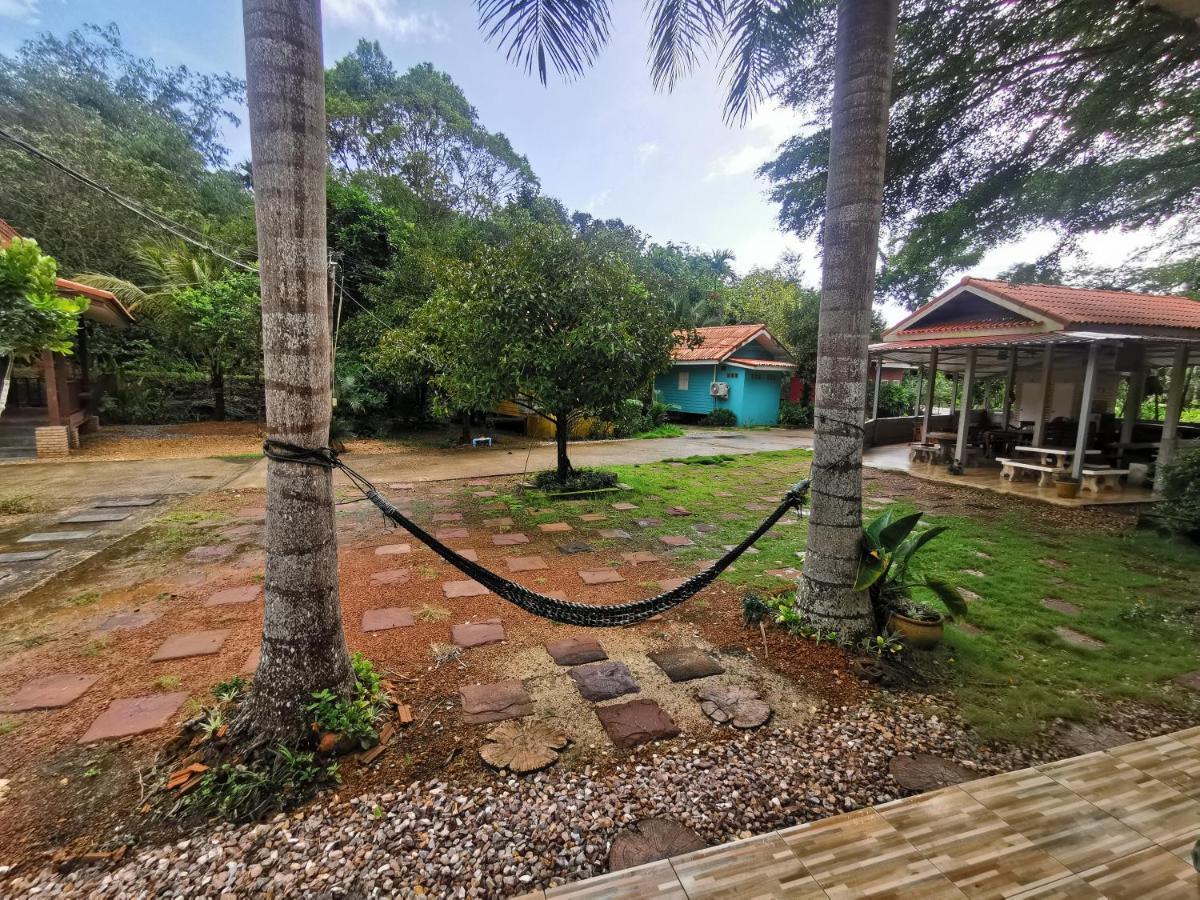 Baan Chan Sabai Chanthaburi Bagian luar foto